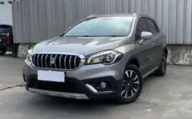 [OLXmobbi] Suzuki SX4 1.5 S-Cross Bensin-MT 2018 Abu /