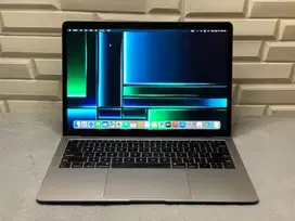 Macbook Air 13 2019 i5 8 128gb