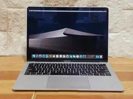 Macbook Air 13 2019 i5 16 128gb