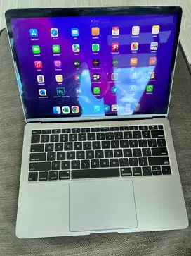 Macbook Air 13 2020 m1 8 256gb