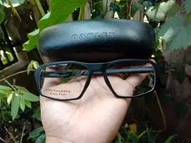 Kacamata oakley tensive sport model