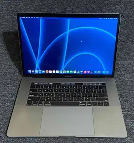 Macbook Pro 15 2018 i7 dual 16 512