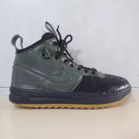 Sepatu Outdoor Nike Lunar Force 1 Duckboot