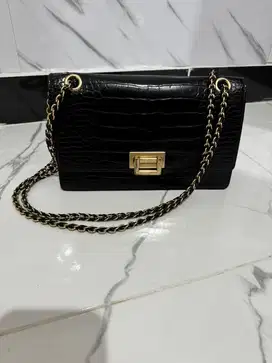 Tas Wanita Charles & Keith Tas Wanita CK Hitam