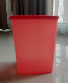 Toples Tupperware Kedap 2.2L