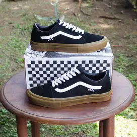 Sepatu Sneakers Pria Vans Skate Pro Old Skool Black Gum Original