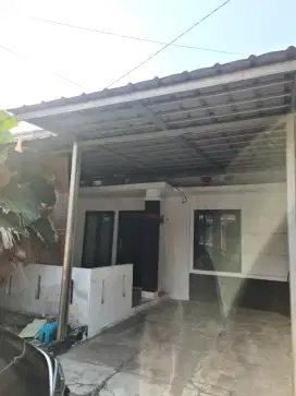 Disewakan cepat di perumahan puri depok mas blok qh 12