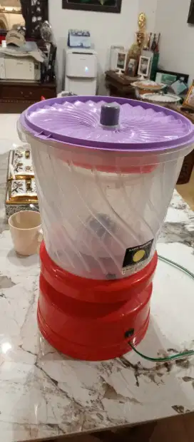 Mesin spinner peniris minyak