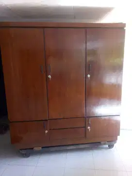 lemari jati 3 pintu