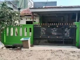 Disewakan rumah ber AC, lantai 2, garasi mobil