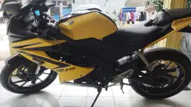 R15 V3 2018 KUNING