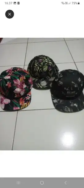 Jual topi H&M  model stelan