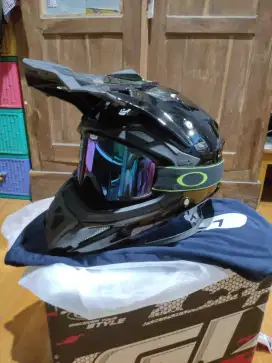 Helm GIX Cross sz M