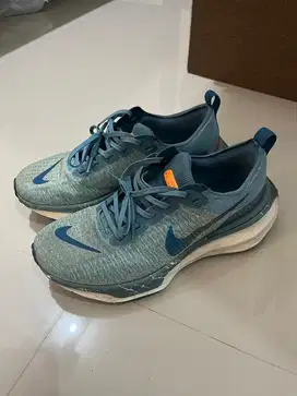 Nike zoomx invincible run flyknit 3 original