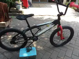 Sepeda BMX uk 20