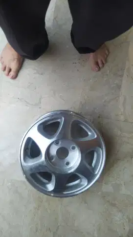 Jual velg Racing mobil toyota kijang lgx masih bagus atau baik