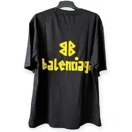 Kaos tshirt oversize hitam 79 x 61 cm Balenciaga