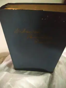 Buku Sejarah Dibawah Bendera Revolusi
