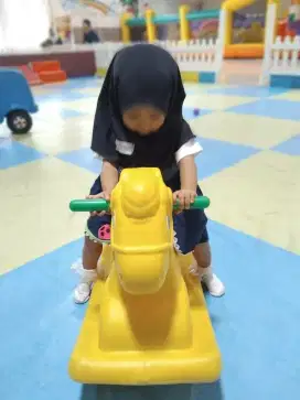 Pengasuh anak 2 tahun