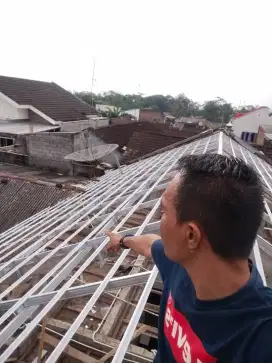 Baja ringan bahan dan pasang