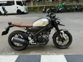 YAMAHA XSR 155. KM LOW, jual cepat, semua part masih orisinil