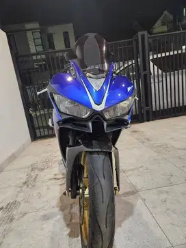 Yamaha R25 2015