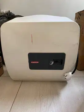 Pemanas air ariston 30 liter