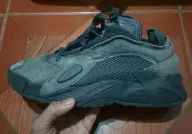 Sepatu adidas original streetball fv 4827