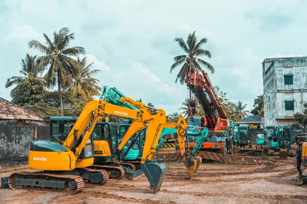 Alat berat Dozer Excavator mini pc50,pc75 hitachi,kobelco,sany,komatsu