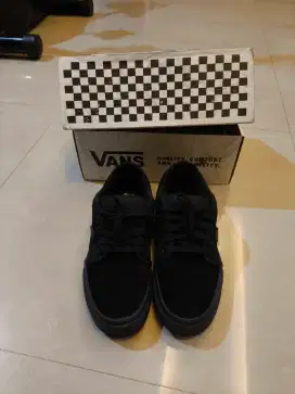 SEPATU VANS OFF THE WALL SKATE CHUKKA LOW BLACKOUT ORIGINAL RESMI