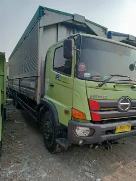 HINO WINGBOX 235JW 2019 TRONTON 6X2 TGN1 ORIGINAL SIAP KERJA MANTAPTOP