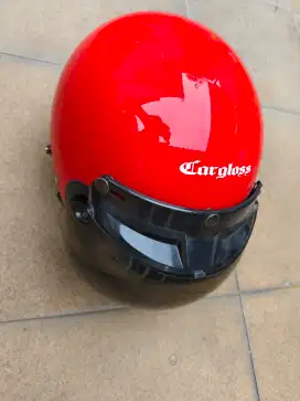 Cargloss helm warna merah