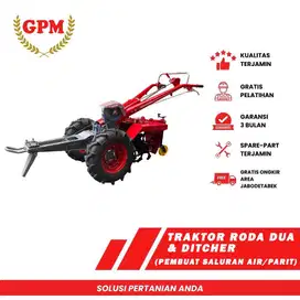 Traktor tangan pembuat saluran air got atau parit