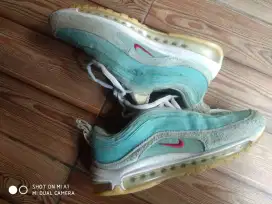 Jual sepatu Nike air max Shanghai original size 42 bisa bayar d tempat