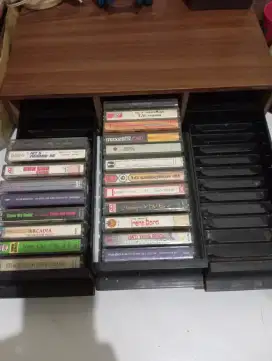 Tempat kaset jadul