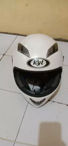 Helm Kyt Ori Putih