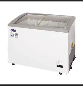 Cuci gudang New GEA Sliding Curve Glass Freezer SD-303 Garansi