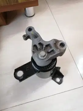 Engine Mounting Kanan FOMOCO Ford Fiesta Mazda 2 Copotan