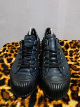 Sepatu prada size 43