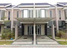 Disewakan Pertahun Rumah Mewah 2 Lt Dkt Univ Ciputra Citraland UNESA