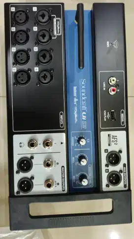 Dijual mixer digital soundcraft ui12