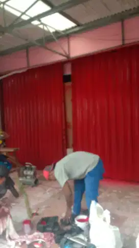 Spesialis perbaikan dan pasang baru rolling door murah