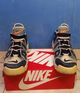 Jual cepat murah sepatu nike uptempo denim levis langka ori.