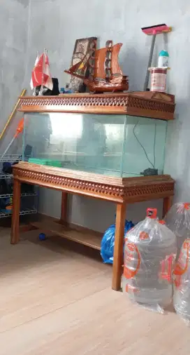 Aquarium one set. Jual cepat dan murah aja