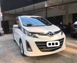 Mazda Biante 2.0 2013 putih antik