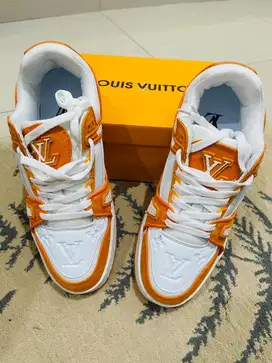 Loius Vuitton Trainer Size 42 Orange