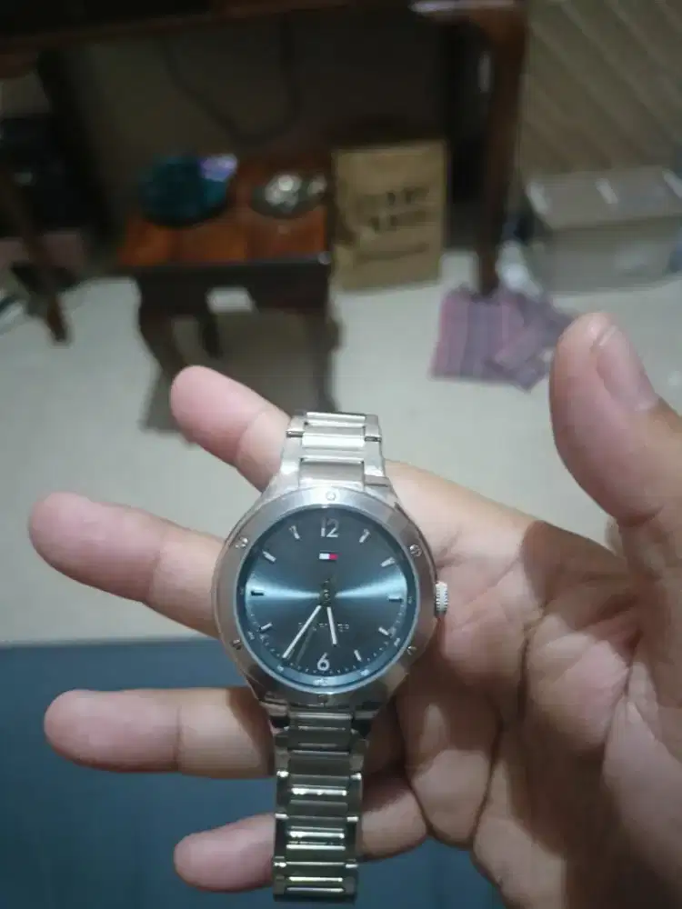 Tommy Hilfiger Naomi 1782475 Blue Dial Stainless Steel Strap