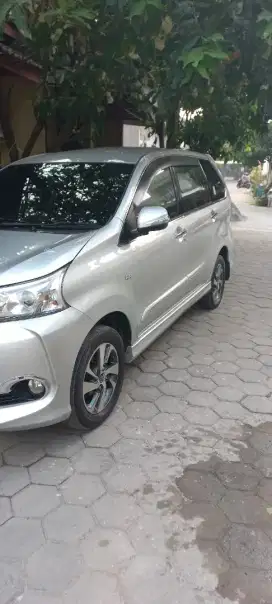 Bismillah Jual Avanza Veloz 1.5 matik 2017