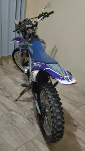 DIJUAL VIAR CROSS X 200 ES