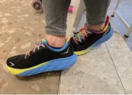Hoka Arahi 6 running shoes Original